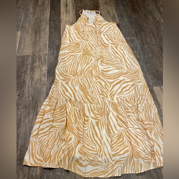 Nine West Beige and White Maxi Dress - Picture 2 of 7